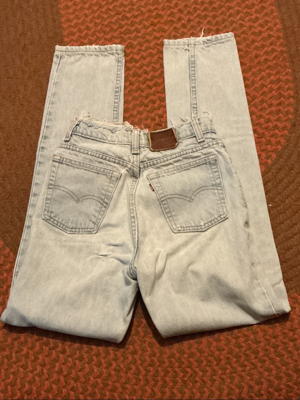 Vintage 80’s Levi’s 550 Cinch High Waisted Stone Washed size 28